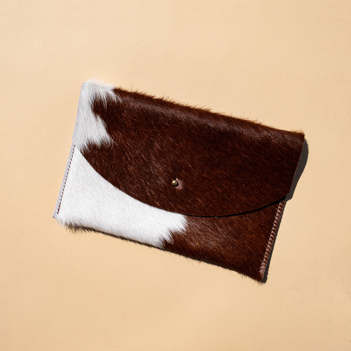 Greer Envelope Pouch – Brown + White