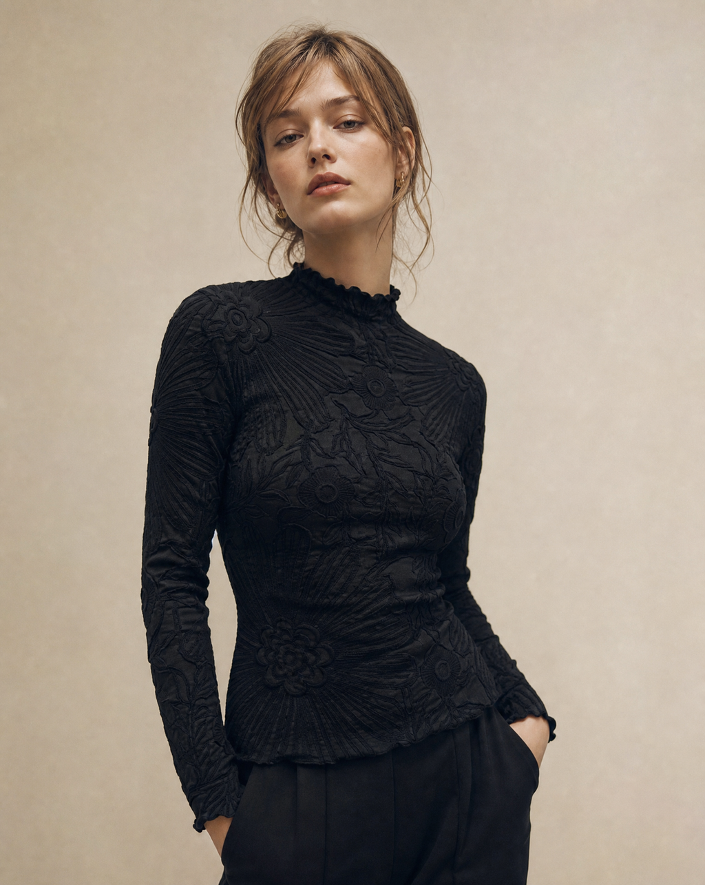 Kylie Lettuce Edge Floral Top Black Long Sleeve OS
